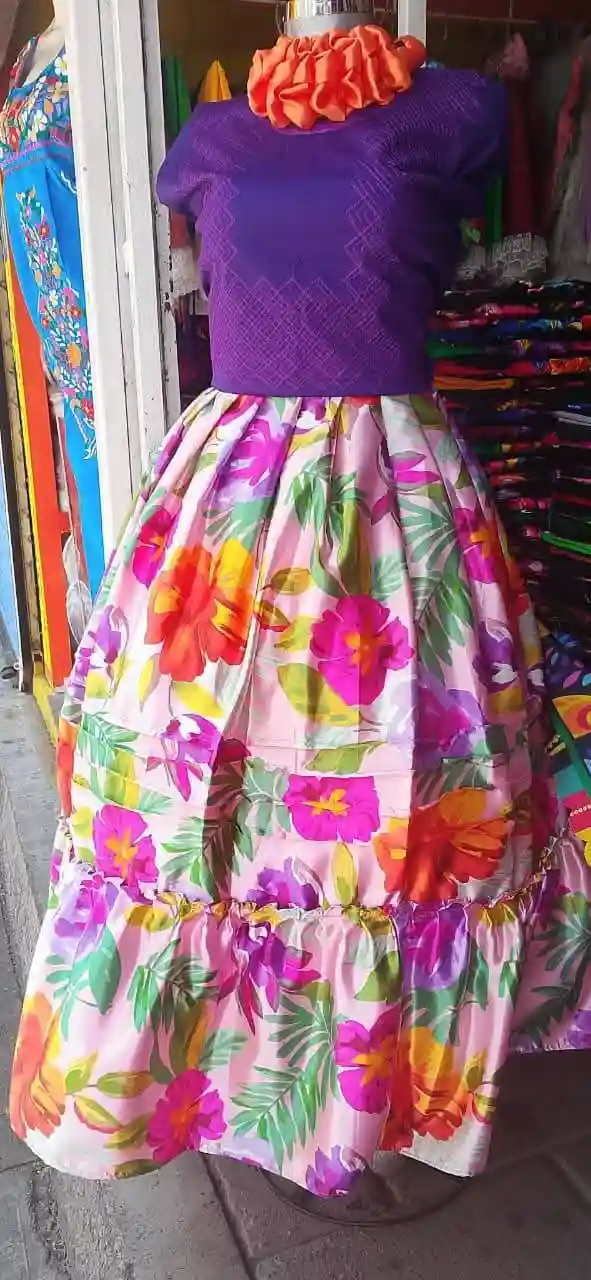 Coordinado de huipil con enagua artesanal