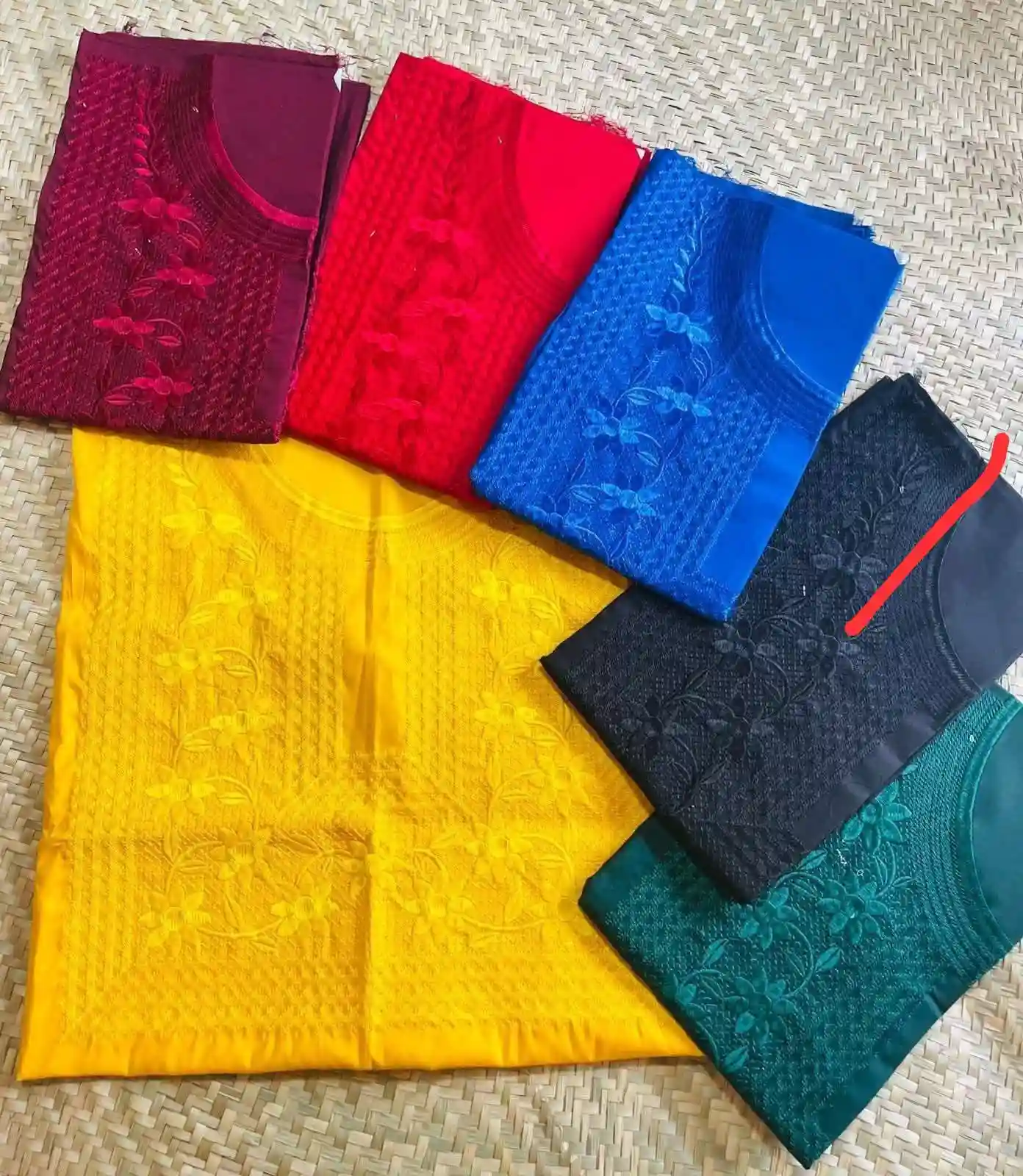 Lienzo bordado a mano